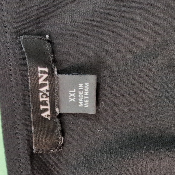 Alfani Black and Green Floral Tunic - Picture 7 of 7